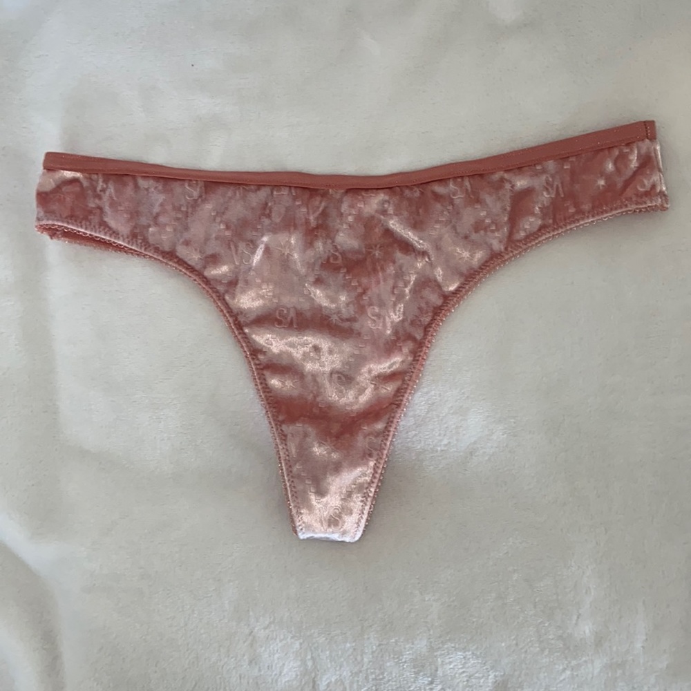 Victoria’s Secret velvet thongs L